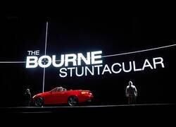 Enlace a The Bourne Stuntacular: El espectáculo de Universal que combina teatro y cine