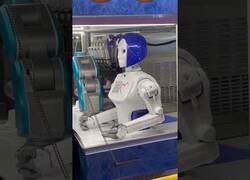 Enlace a Robot heladero visto en Dubai