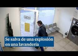 Enlace a Hombre se salva por pocos segundos de una explosión en una lavandería en A Coruña