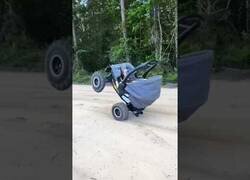 Enlace a El carrito de bebé que alcanza los 80 km/h