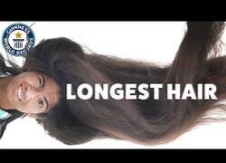 Enlace a La adolescente con el pelo más largo del mundo