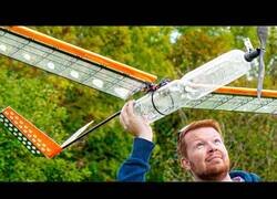 Enlace a Construyendo un avión ultraligero propulsado por aire comprimido