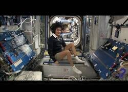 Enlace a Así duermen los astronautas en el espacio
