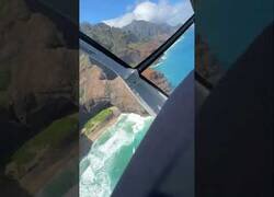 Enlace a Accidente de helicóptero en Hawaii visto desde dentro