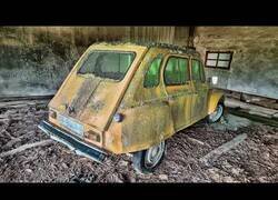 Enlace a Restaurando un coche que llevaba 27 años abandonado