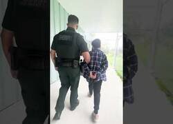 Enlace a Arrestan a un niño de 11 años en Florida por amenzar con un tiroteo en su escuela