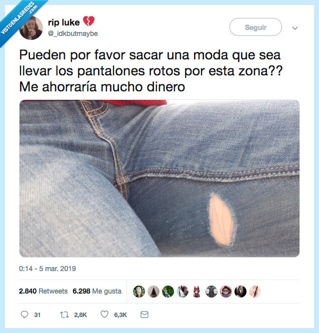 Pantalones rotos sales de entrepierna
