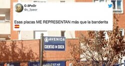 Enlace a Trolean a Juan Carlos I poniendo nombres de calles molonas en una avenida de Alcalá, y VOX está tremendamente indignado
