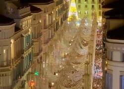 Enlace a Me acaba de entrar un ataque de nervios de ver la iluminación de Navidad de Málaga, por @Rodrovd