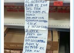 Enlace a Cuando dejan una nota como ésta al lado del pan del Mercadona, es por algo, ¡careros!, por @Albertolopezc