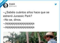 Enlace a Facts de Jurassic Park , por @ACraich