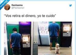 Enlace a Con un guardaespaldas así yo también me sentiría seguro, por @Flantasma1