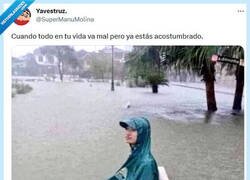 Enlace a Una lágrima en el mar por @supermanumolina