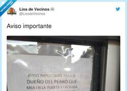 Enlace a El del cartel es don comedia, por @LiosdeVecinos