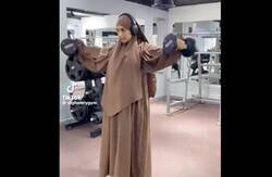 Enlace a Chica demuestra que llevar el outfit de musulmana y entrenar en el gym es posible