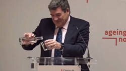 Enlace a El nivel de los políticos españoles: El nuevo ministro de transformación digital, José Luis Escrivá