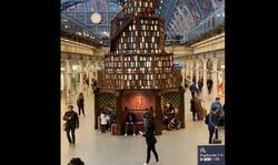 Enlace a El árbol del libro de Navidad en la estación St. Pancras, Londres