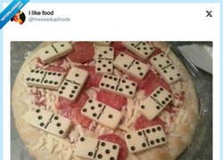 Enlace a Domino's pizza, por @messedupfoods