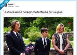 Enlace a Si mezclas en una coctelera a Ana Obregón, Michael Jackson, los brazos de la reina Letizia y He-Man, te sale la princesa Kalina de Bulgaria