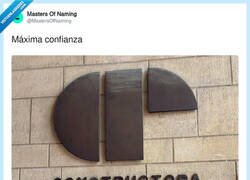 Enlace a A quién se le ocurrió ese nombre, por @MastersOfNaming