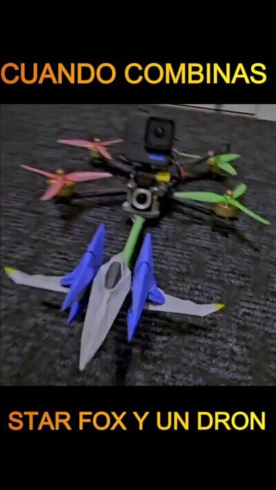 Cuando combinas Star Fox y un dron sucede algo mágico