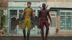 Deadpool y Lobezno irrumpen las salas de cine para amenazar a los que no apagáis el móvil