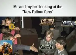 Yo dando la bienvenida a los nuevos fans de Fallout
