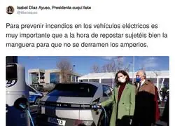 Ayuso repostando el&eacute;ctricamente