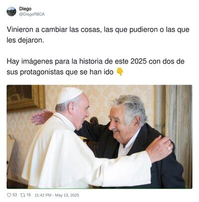 Dos seres de luz se juntan en el cielo