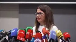 Aldama entrando al final de la comparecencia de Leire D&iacute;ez es aut&eacute;ntico CINE