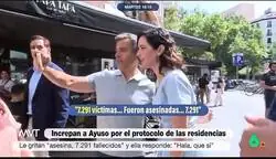 La lamentable reacci&oacute;n de Isabel D&iacute;az Ayuso ante los gritos de la nieta de una v&iacute;ctima de los protocolos de la verg&uuml;enza en las residencias de la Comunidad de Madrid