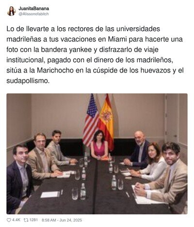Ayuso se r&iacute;e de todo el Mundo y se aprovecha de ello