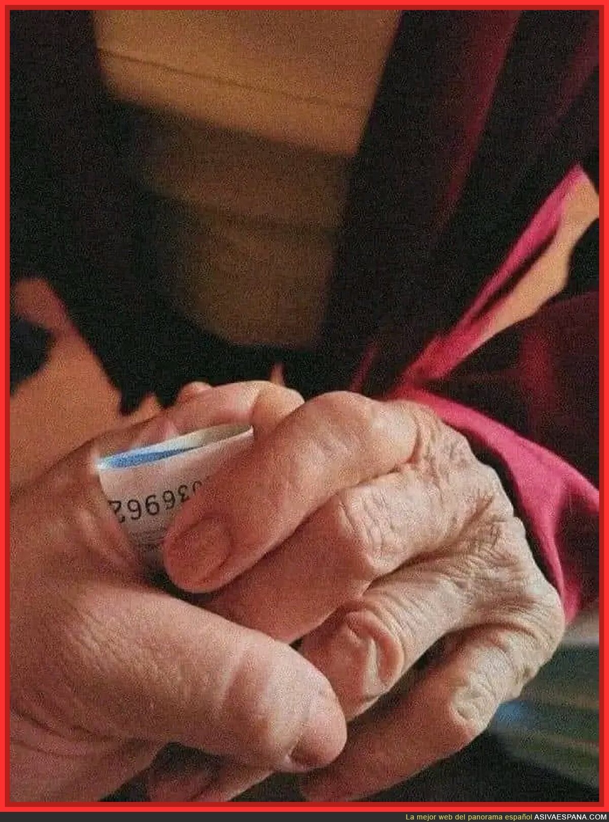 “Para que te compres algo”. Amor de abuelos