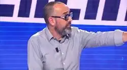A Antonio Naranjo si le pillan un bulo en directo pues se inventa otro, sin problemas. A ver si te crees que Ayuso ficha para su tele a cualquiera.