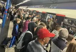 Sigue el caos en el Metro de Madrid