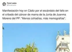 Muy grande esta pancarta vista en C&aacute;diz contra Juanma Moreno Bonilla