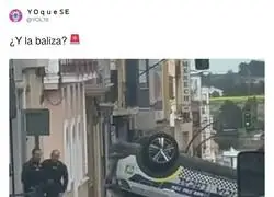 Las normas de tr&aacute;fico son orientaci&oacute;n&hellip; y hoy han orientado el coche boca abajo