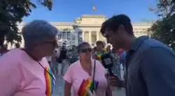 Pedro S&aacute;nchez: &ldquo;Lo admito, ama&ntilde;&eacute; las primarias de mi partido. Soy un criminal y en realidad odio a todas las viejаs que me votan&rdquo;. La votante menos fanatizada del PSOE: