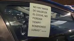 Los vecinos de Vallecas tienen que poner carteles en el coche diciendo que no hay nada dentro para que no lo abran