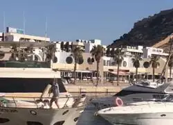 Yo dir&iacute;a que as&iacute; no se aparca&hellip; pero como no tengo barco, no opino