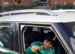 &Eacute;ste no ha visto un instituto ni en fotos, qu&eacute; es esa manera de coger el rotulador