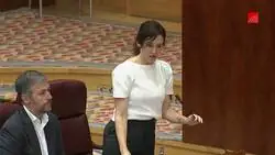 Ayuso, a Vox: &ldquo;No vamos a dejar morir a ning&uacute;n ser humano en la puerta de un hospital por su situaci&oacute;n regular o irregular, eso es inhumano. Cosa diferente es la gesti&oacute;n migratoria de S&aacute;nchez, que busca fundir la sanidad de Madrid&rdquo;