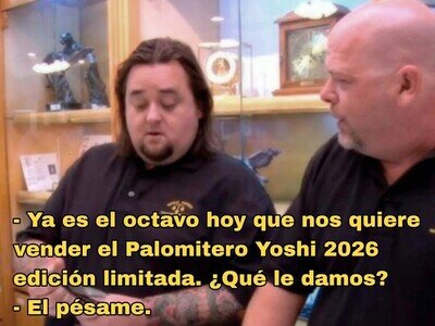 Hay mucha gente comi&eacute;ndose con patatas las palomiteras de Yoshi comprados en cines