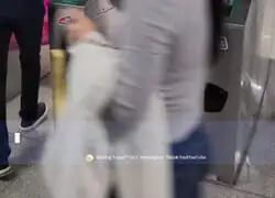 En Madrid pronto tendr&aacute;n que implementar este tipo de torniquetes en el metro para...