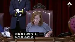 Una mujer grita desde la grada del Congreso tras tumbar la propuesta de ley para prorrogar los contratos de alquiler: "&iexcl;Haced algo ya, co&ntilde;o!"