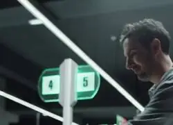 Lidl Portugal publica un anuncio en el que se compara directamente con Mercadona y presume de ser m&aacute;s barato que la empresa de Juan Roig. Me da vibes del duelo entre Coca Cola y Pepsi