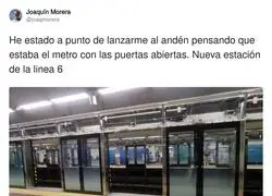 Llevo tres d&iacute;as esperando a que abra la puerta, creo que el metro me est&aacute; ignorando