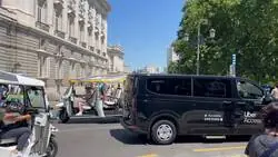 Calle Bail&eacute;n: Lo repito y lo repetir&eacute; siempre. Este tramo deber&iacute;a ser peatonal desde hace A&Ntilde;OS. No tiene ning&uacute;n sentido que haya tuk-tuks y mierdas tur&iacute;sticas