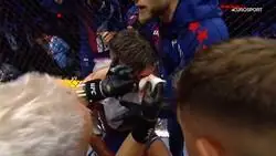 Ilia Topuria perdi&oacute; la visi&oacute;n y a&uacute;n as&iacute; quiso seguir peleando. Finalmente perdi&oacute; el invicto despu&eacute;s de que su hermano pidiera que la pelea finalizara