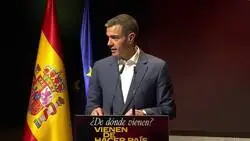 Pedro S&aacute;nchez se hace la picha un l&iacute;o y enumera las ventajas de tener poca inmigraci&oacute;n